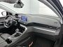 Peugeot 3008 Premium 130pk | 1ste eigenaar | Camera Voor + Achter | Electrische achterklep | Keyless Entry/Start | Navigatie | 19" Lichtmetalen Velgen | LEER/Stof | Elektrisch Verstelbare Bestuurdersstoel met Geheugen |