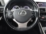 Lexus IS 300h Business Line | 2e eigenaar | Stoel & stuurverwarming | Camera | Half leder | Full LED | Navigatie | Cruise control | Bluetooth | Climate control