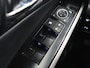 Lexus IS 300h Business Line | 2e eigenaar | Stoel & stuurverwarming | Camera | Half leder | Full LED | Navigatie | Cruise control | Bluetooth | Climate control
