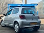 Toyota Yaris 1.3 | AIRCO | ELEKTRISCHE RAMEN | NIEUWE KOPPELING | APK | NAP | VVT-i