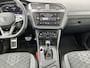 Volkswagen Tiguan 1.4 TSI eHybrid R-Line 245pk Airco Adaptieve cruise controle R-pakket Digitaal display Elektrische achterklep Apple carplay Navigatiesysteem IQ.Licht Keyless start Achterruitrij camera