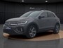 Volkswagen T-Roc 1.0 TSI R-Line | Pano dak | Trekhaak | ACC | Camera | IQ-Light | Stoelverwarming |