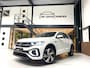Volkswagen T-Roc 1.5 TSI R-Line/ Camera/ Massage/ IQ LED/ 18''LMV/ CarPlay