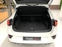 Volkswagen T-Roc 1.5 TSI R-Line/ Camera/ Massage/ IQ LED/ 18''LMV/ CarPlay