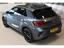 Volkswagen T-Roc 1.5 TSI 150pk R-Line Business+ | IQ. Light | Camera | Trekhaak | 100% (Dealer) onderhouden label