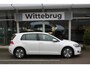 Volkswagen E-Golf E-DITION 136pk / LED / Navigatie / Camera / Climate Control / 16" LMV / White pearl lak