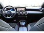 Mercedes-Benz A-klasse 250 e AMG Pano | Widescreen | Sfeerverlichting | Camera | Multispaak 19" | Dealer Onderhouden