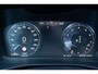 Volvo XC40 T3 AUT8 163PK R-Design | Panoramadak | Rondomzicht camera | Elektrisch verstelbare voorstoelen | Harman Kardon audio | Trekhaak semi elektrisch inklapbaar | 19" Lichtmetalen velgen | Stoel- & Stuurwielverwarming