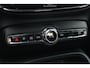 Volvo XC40 T3 AUT8 163PK R-Design, Camera achter, Verwarmbare Voorstoelen, Verwarmbaar Stuurwiel, Adaptieve Cruise Control, Pilot Assist, Elek Verstelbare Bestuurdersstoel Met Geheugen, Harman&Kardon Audio, BLIS