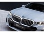 BMW 5-Serie 530e M Sport Edition | SOH 98,1% | M-Sport | Adaptieve LED verlichting | Driving Assistant Professional | Harman/Kardon | Shadow Line | Comfort Pakket | Panoramadak | HUD | Stoelverwarming/Koeling |