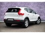 Volvo XC40 1.5 T2 Momentum Core | Trekhaak | Navigatie | Climate control | Apple Carplay / Android Auto | Parkeersensoren achter | Dealer onderhouden | Cruise Control |