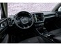 Volvo XC40 1.5 T2 Momentum Core | Trekhaak | Navigatie | Climate control | Apple Carplay / Android Auto | Parkeersensoren achter | Dealer onderhouden | Cruise Control |