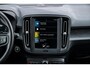 Volvo XC40 1.5 T2 Momentum Core | Trekhaak | Navigatie | Climate control | Apple Carplay / Android Auto | Parkeersensoren achter | Dealer onderhouden | Cruise Control |