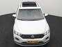 Volkswagen T-Roc 1.5 TSI R-Line 150pk Dealer O.H. | Trekhaak Afn. | Panodak | Adaptive Cruise | Camera | Sportstoelen Verwarmd | Keyless | Apple Carplay | Blis | LED Koplampen | Navigatie | DAB |