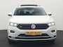 Volkswagen T-Roc 1.5 TSI R-Line 150pk Dealer O.H. | Trekhaak Afn. | Panodak | Adaptive Cruise | Camera | Sportstoelen Verwarmd | Keyless | Apple Carplay | Blis | LED Koplampen | Navigatie | DAB |