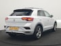 Volkswagen T-Roc 1.5 TSI R-Line 150pk Dealer O.H. | Trekhaak Afn. | Panodak | Adaptive Cruise | Camera | Sportstoelen Verwarmd | Keyless | Apple Carplay | Blis | LED Koplampen | Navigatie | DAB |