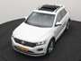 Volkswagen T-Roc 1.5 TSI R-Line 150pk Dealer O.H. | Trekhaak Afn. | Panodak | Adaptive Cruise | Camera | Sportstoelen Verwarmd | Keyless | Apple Carplay | Blis | LED Koplampen | Navigatie | DAB |