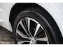Volvo XC60 2.0 T8 Plug-in hybrid AWD Ultimate Dark | Long Range | H&K | Pano | Google Dash | Stuur-stoelverw en koeling | Lage KM | Led