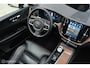 Volvo XC60 2.0 T8 Plug-in hybrid AWD Ultimate Dark | Long Range | H&K | Pano | Google Dash | Stuur-stoelverw en koeling | Lage KM | Led