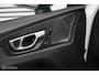 Volvo XC60 2.0 T8 Plug-in hybrid AWD Ultimate Dark | Long Range | H&K | Pano | Google Dash | Stuur-stoelverw en koeling | Lage KM | Led