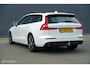 Volvo V60 2.0 B3 Business Pro | Trekhaak | Camera | Adaptieve cruise | Stuur en stoelverw. | rijklaar | MHEV
