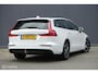 Volvo V60 2.0 B3 Business Pro | Trekhaak | Camera | Adaptieve cruise | Stuur en stoelverw. | rijklaar | MHEV