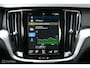 Volvo V60 2.0 B3 Business Pro | Trekhaak | Camera | Adaptieve cruise | Stuur en stoelverw. | rijklaar | MHEV