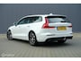 Volvo V60 2.0 B3 Business Pro | Trekhaak | Camera | Adaptieve cruise | Stuur en stoelverw. | rijklaar | MHEV