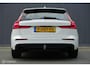Volvo V60 2.0 B3 Business Pro | Trekhaak | Camera | Adaptieve cruise | Stuur en stoelverw. | rijklaar | MHEV
