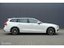 Volvo V60 2.0 B3 Business Pro | Trekhaak | Camera | Adaptieve cruise | Stuur en stoelverw. | rijklaar | MHEV