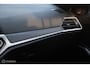 BMW 3-Serie Touring 330e High Executive | M Pakket | Pano | HUD | ACC | Stoelverw. | LED | Flippers | NL Auto | Helder glas