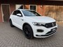 Volkswagen T-Roc 1.5 TSI Sport Business R- Line | Pano| Trekhaak| ACC| Full LED