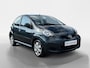 Toyota Aygo 1.0-12V Aspiration Green Navigator | Airco | Alcantara bekleding | Bluetooth | 14" lichtmetalen velgen | Elektrische ramen voor |