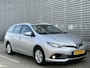 Toyota Auris Touring Sports 1.8 Hybrid Now / Navigatie / Camera / Parkeersensoren V+A / Climate controle / Cruise