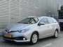 Toyota Auris Touring Sports 1.8 Hybrid Now / Navigatie / Camera / Parkeersensoren V+A / Climate controle / Cruise