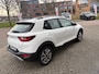 Kia Stonic 1.0 T-GDi MHEV DynamicLine | Navi | Cruise | Camera | 16.633 km Dealeronderhouden