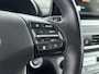 Hyundai Kona Electric EV Premium 64 kWh | SoH 96% | Leer | Stoel + stuurverwarming | Head-up display | Navigatie | Camera |