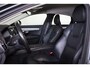 Volvo S90 T4 Momentum - Elektr. verstelbare bestuurdersstoel met geheugen - Apple® CarPlay - Android Auto - Elektr. bedienbare achterklep - Stoelverwarming voor & achter - Stuurwielverwarming - Standkachel - Keyless - DAB - Parkeersensoren voor & achter - Drive Mode Settings - 20 inch LMV - 12 inch bestuurdersdisplay - Elektr. bedienbare kindersloten achter