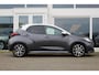 Toyota Yaris 1.5 Hybrid Executive Bi-tone kleur I Leder I Head up I Applecarplay I LED koplampen