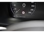 Volvo XC60 T6 Recharge AWD R-Design | Stoelverwarming | Trekhaak | Panoramadak | Parkeercamera | BLIS | Pilot Assist | Keyless