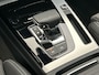 Audi Q5 50 TFSI e 300PK quattro S edition Competition | Pano | Trekhaak | Top-View | B&O | Alcantara | Tour-Pack | Matrix | Zwart-Optiek |