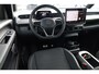 Volkswagen ID. Buzz Pro Bulli Limited Edition 86 kWh LWB 7p. 286PK / 210kW, LED Matrix (IQ.Lights), 360° rondomzichcamera (area view), head-up display, 3-zone Climatronic, Soundsysteem "Harman Kardon", Apple Carplay & Android Auto, verwarmbare voorstoelen, verwarmbaar stuurwiel, 7 volwaardige zitplaatsen, dodehoekdetectie (Side Assist), autonome parkeerfunctie (Park Assist Pro), achteruitrijcamera (rear view), draadloze telefoonlader, dynamische grootlichtassistent, 20'' LMV 'Stockton', DAB+, adaptieve cruise control (acc), parkeersensoren voor en achter (pdc), elektrisch verstel-, verwarm- en inklapbare buitenspiegels etc.