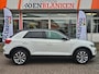 Volkswagen T-Roc 1.0 TSI Sport BJ.2018 / Navi / Pdc / Stoelverwarming / 6 Bak / 17"Lmv / Trekhaak !!