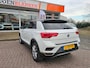 Volkswagen T-Roc 1.0 TSI Sport BJ.2018 / Navi / Pdc / Stoelverwarming / 6 Bak / 17"Lmv / Trekhaak !!