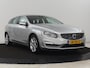 Volvo V60 1.6 T3 Momentum | Automaat | Trekhaak | Camera | Navigatie | Climate control | Parkeerhulp | Half leder | Bluetooth | Cruise control