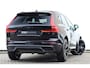 Volvo XC60 2.0 T6 Plug-in hybrid AWD Plus Black Edition R-Design | Nieuw | Pano | Head-up | ACC |