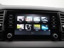 Skoda Karoq 1.5 TSI ACT Sportline Business Panoramadak - Trekhaak - 18 Inch - Stoelverwarming