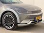 Hyundai Ioniq 5 Lounge 73kWh Automaat / Fabrieksgarantie tot 09-2027 / Dealer Onderhouden /  8 Jaar Batterij Garantie / Warmtepomp / HUD / BOSE / 360 Camera /  Elektr. Stoelen / Stoel Verwarming / Stuurwiel Verwarming / Stoel Ventilatie / Dodehoek Detectie / Lederen Bekleding /