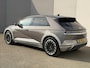 Hyundai Ioniq 5 Lounge 73kWh Automaat / Fabrieksgarantie tot 09-2027 / Dealer Onderhouden /  8 Jaar Batterij Garantie / Warmtepomp / HUD / BOSE / 360 Camera /  Elektr. Stoelen / Stoel Verwarming / Stuurwiel Verwarming / Stoel Ventilatie / Dodehoek Detectie / Lederen Bekleding /