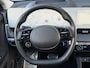 Hyundai Ioniq 5 Lounge 73kWh Automaat / Fabrieksgarantie tot 09-2027 / Dealer Onderhouden /  8 Jaar Batterij Garantie / Warmtepomp / HUD / BOSE / 360 Camera /  Elektr. Stoelen / Stoel Verwarming / Stuurwiel Verwarming / Stoel Ventilatie / Dodehoek Detectie / Lederen Bekleding /